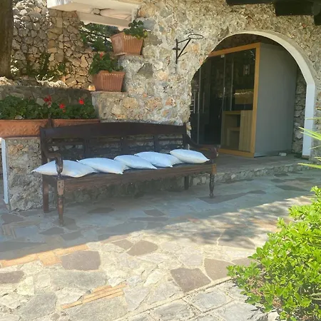 Maison Du Reve Lodge Scario